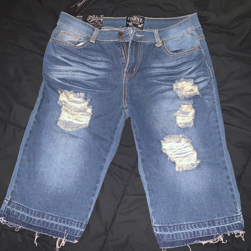 Distressed long shorts
